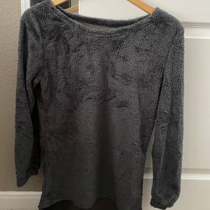 super cute grey loungewear sweater 💕